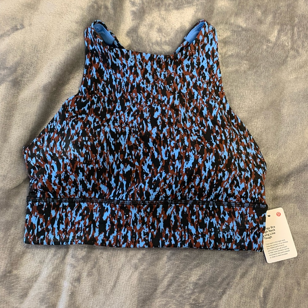 BRAND NEW! Lululemon sports bra size 6!
